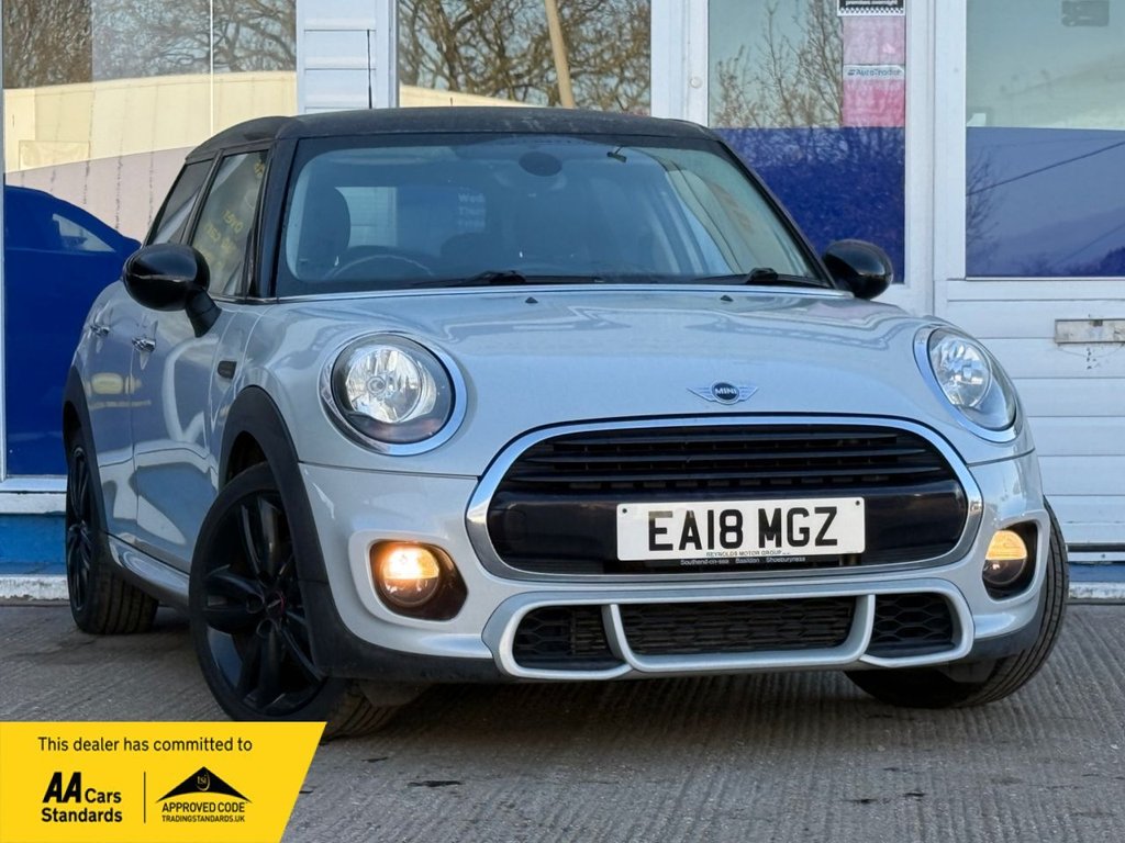 Used MINI Hatch 2018 for sale - 77088875: Photo 1