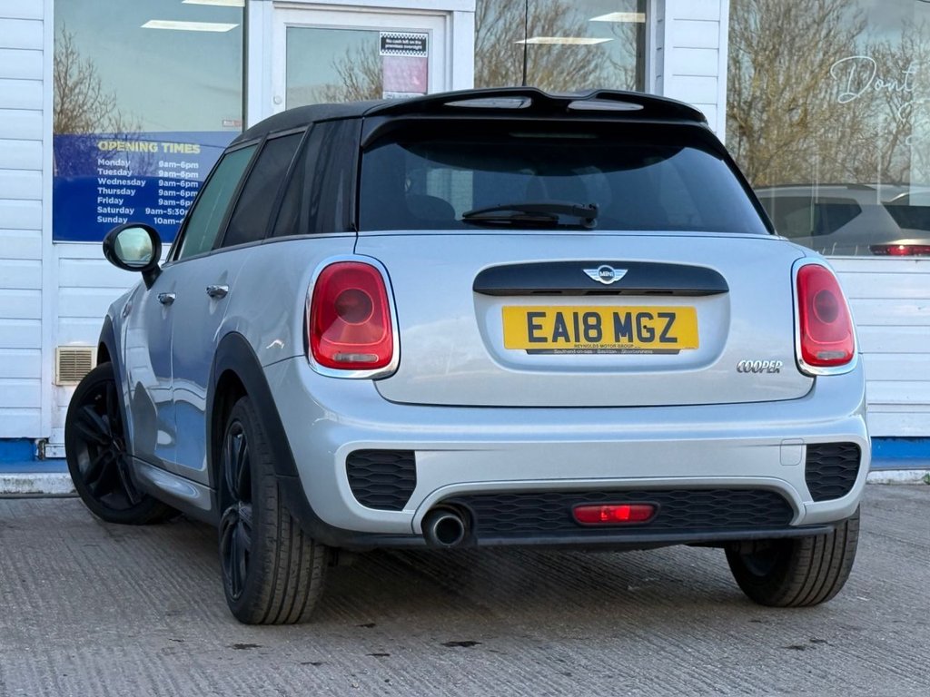 Used MINI Hatch 2018 for sale - 77088875: Photo 10