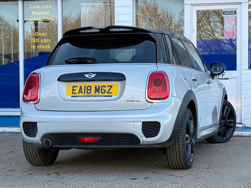 Used MINI Hatch 2018 for sale - 77088875: Photo 12