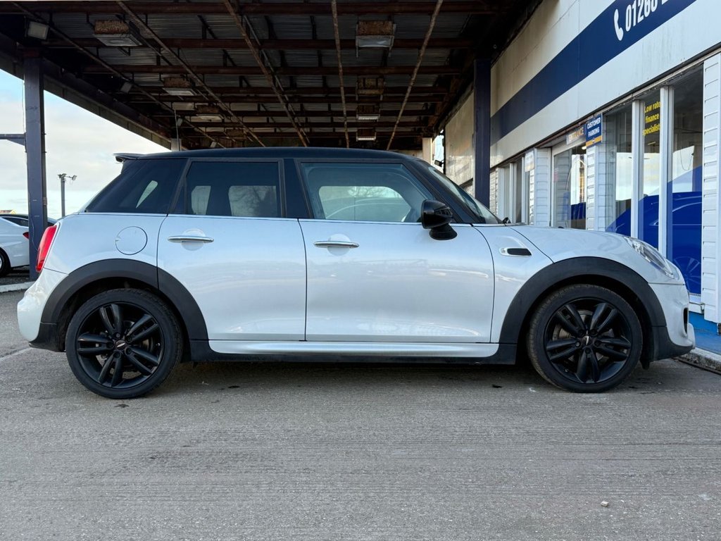 Used MINI Hatch 2018 for sale - 77088875: Photo 9