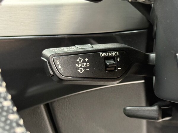 Used Audi Q7 2017 for sale - 76235516: Photo 31