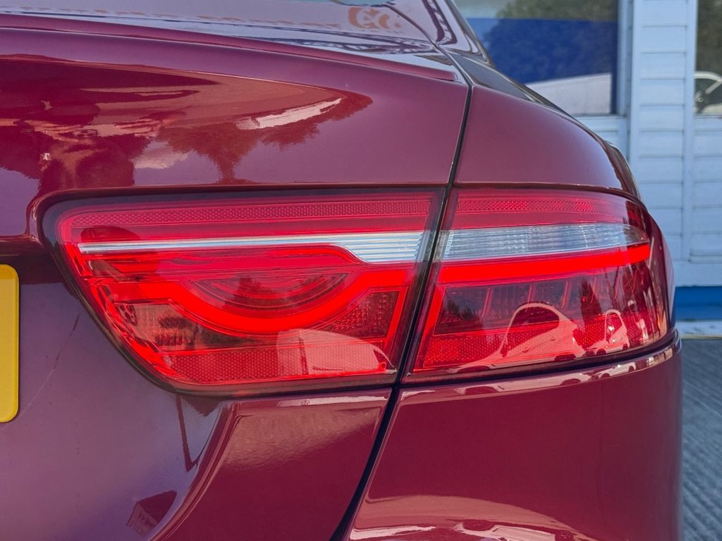 Used Jaguar XE 2017 for sale - 76385947: Photo 37