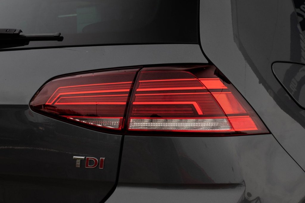 Used Volkswagen Golf 2017 for sale - 77879740: Photo 19