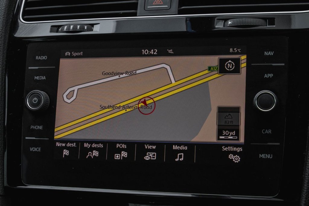 Used Volkswagen Golf 2017 for sale - 77879740: Photo 29