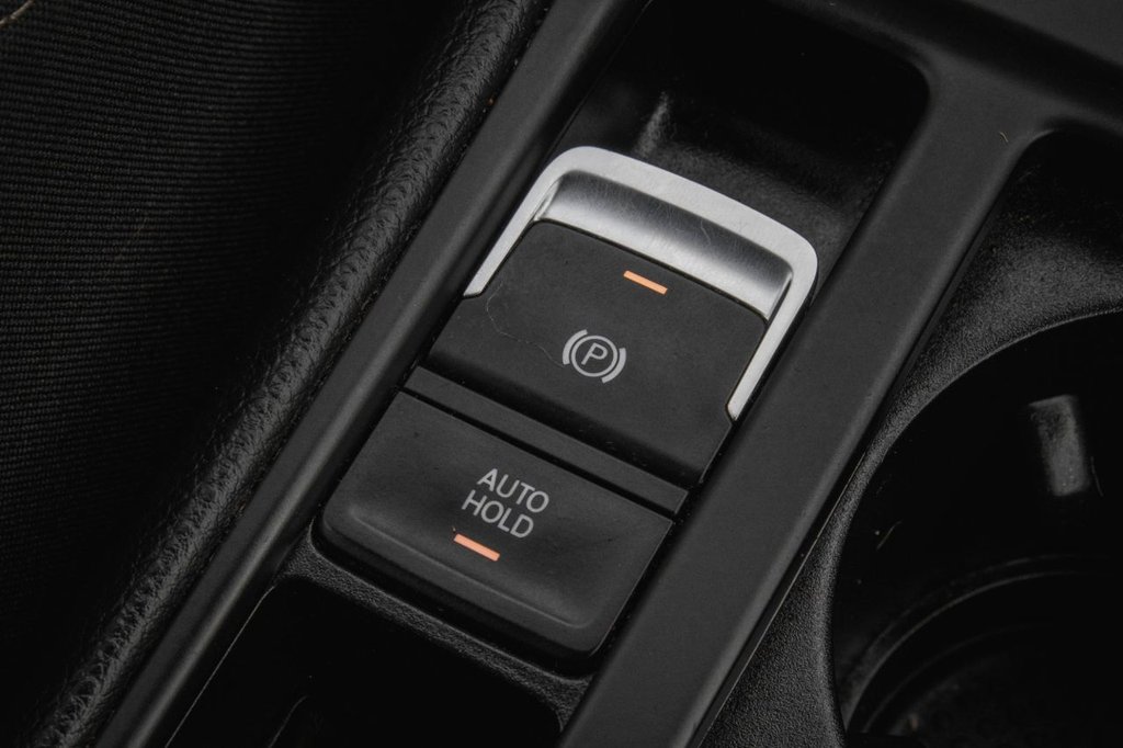 Used Volkswagen Golf 2017 for sale - 77879740: Photo 38