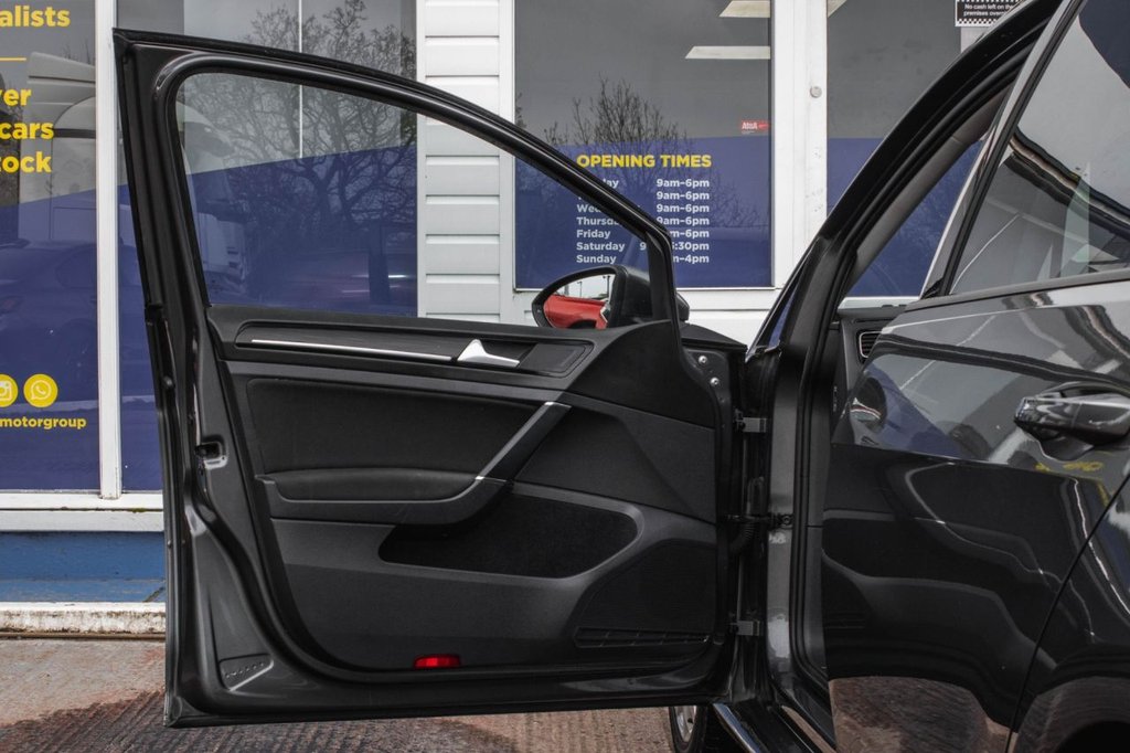 Used Volkswagen Golf 2017 for sale - 77879740: Photo 46