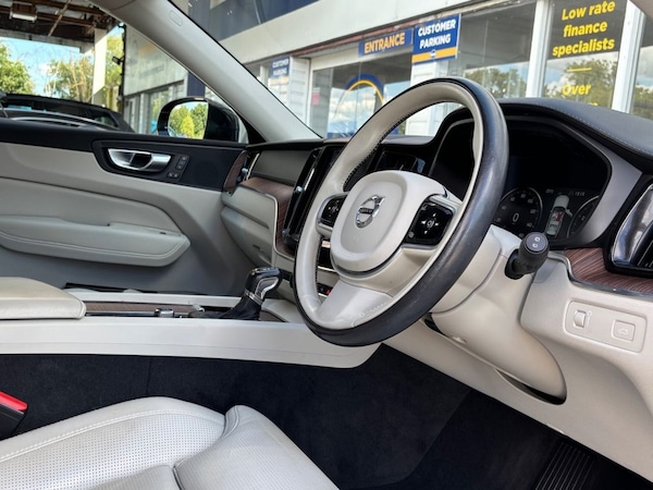 Used Volvo XC60 2019 for sale - 76080674: Photo 9