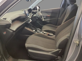 Used Peugeot 2008 2020 for sale - 77498413: Photo