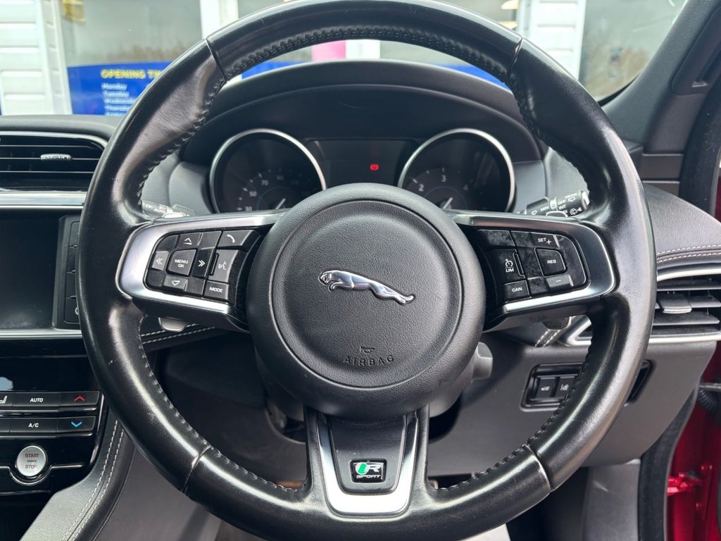 Used Jaguar F-Pace 2018 for sale - 76950331: Photo 24