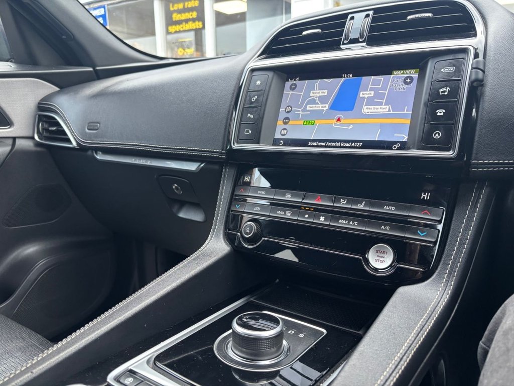 Used Jaguar F-Pace 2018 for sale - 76950331: Photo 31