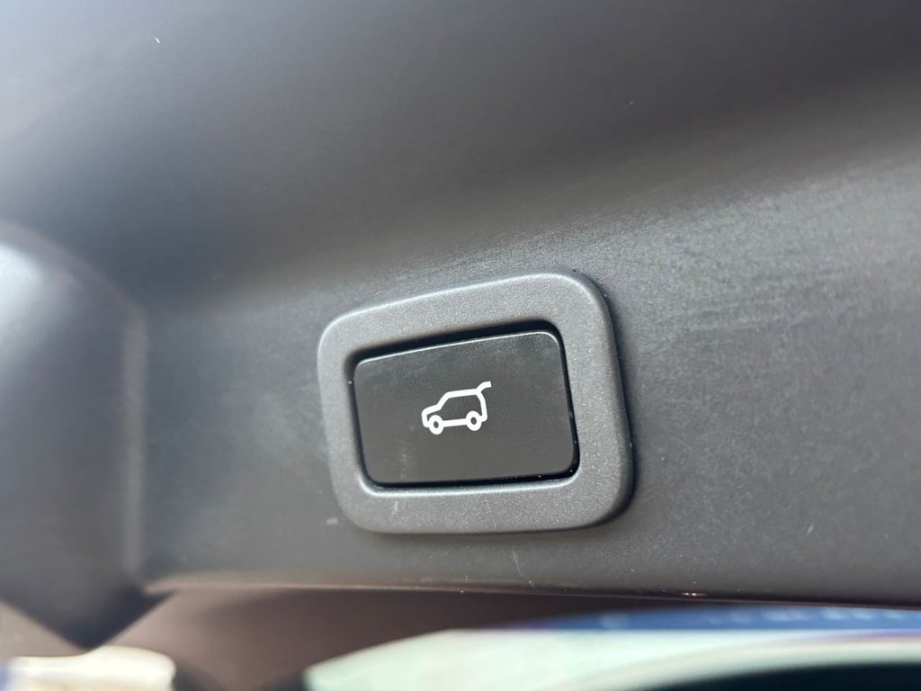 Used Jaguar F-Pace 2018 for sale - 76950331: Photo 33