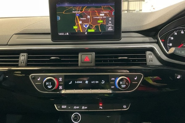Used Audi A4 2017 for sale - 75703767: Photo 2