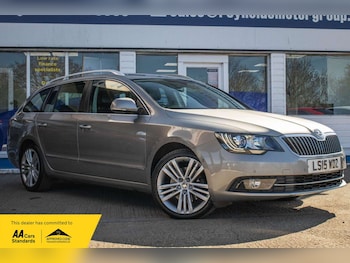 Used Skoda Superb 2015 for sale - 78764967: Photo
