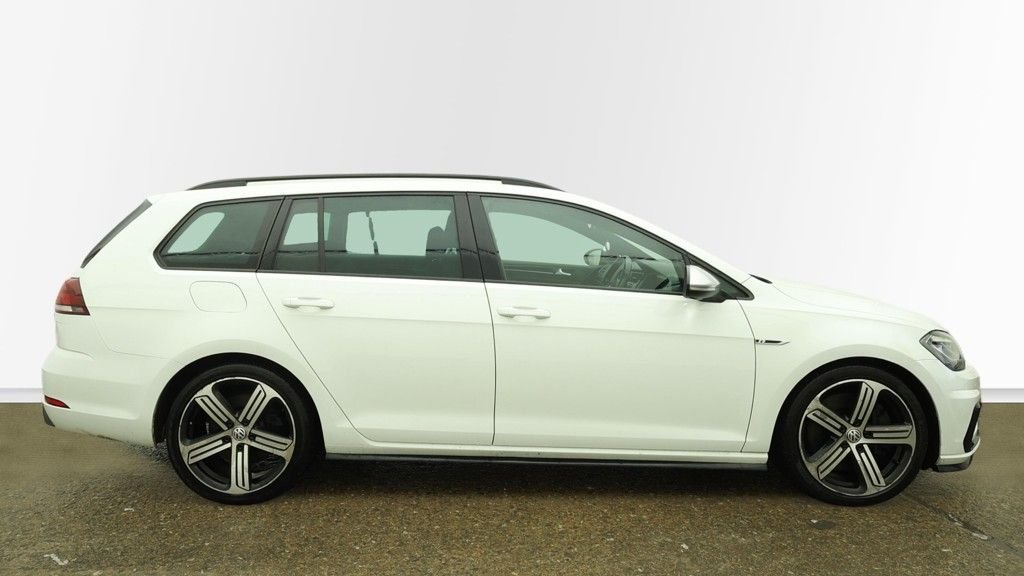 Used Volkswagen Golf 2017 for sale - 77384071: Photo 12