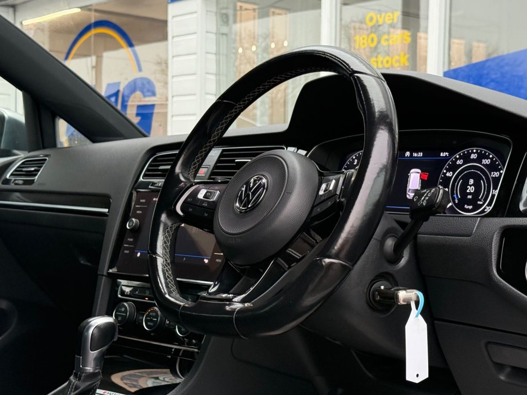 Used Volkswagen Golf 2017 for sale - 77384071: Photo 20