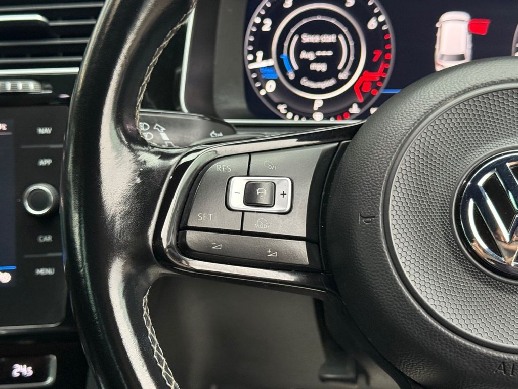 Used Volkswagen Golf 2017 for sale - 77384071: Photo 23