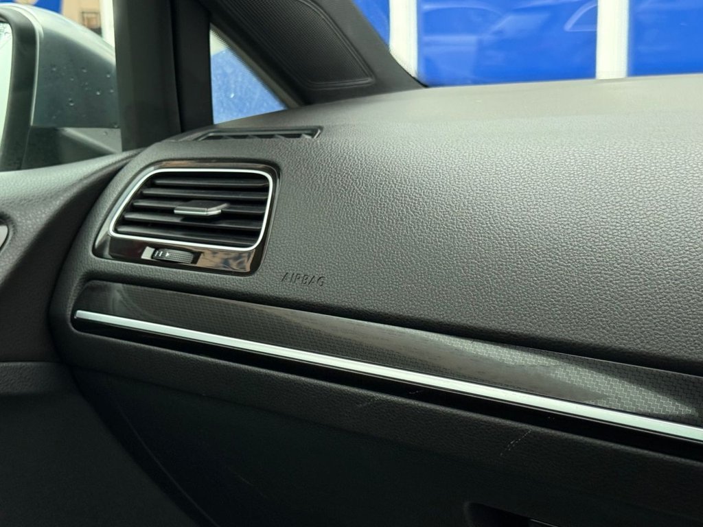 Used Volkswagen Golf 2017 for sale - 77384071: Photo 27