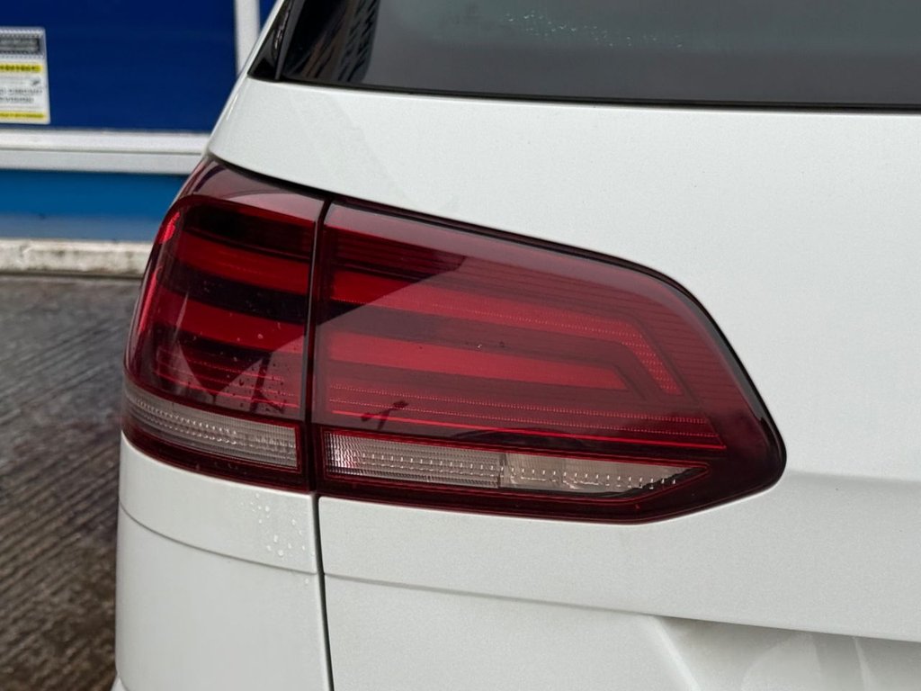 Used Volkswagen Golf 2017 for sale - 77384071: Photo 33