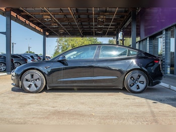 Used Tesla Model 3 2023 for sale - 79449559: Photo