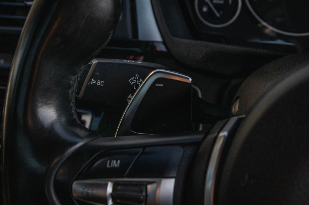 Used BMW 3 Series 2017 for sale - 77959679: Photo 22