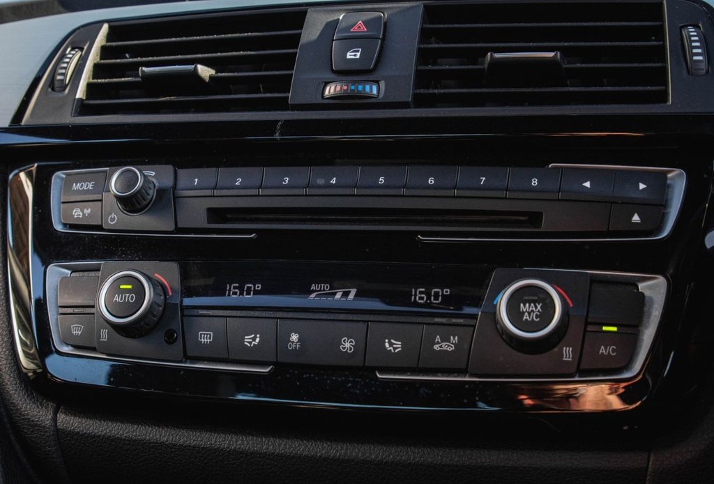 Used BMW 3 Series 2017 for sale - 77959679: Photo 30