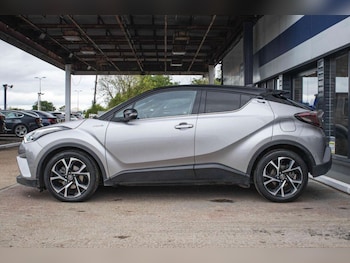 Used Toyota C-HR 2017 for sale - 78765014: Photo