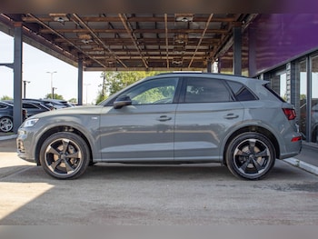 Used Audi Q5 2019 for sale - 79421807: Photo