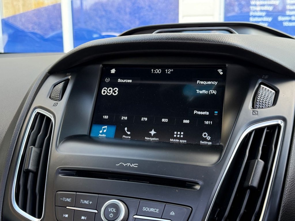 Used Ford Focus 2016 for sale - 76950137: Photo 2