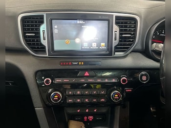 Used Kia Sportage 2018 for sale - 76291799: Photo 2