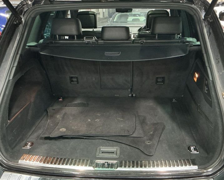 Used Volkswagen Touareg 2016 for sale - 76950126: Photo 6