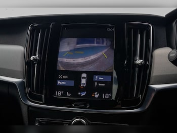 Used Volvo S90 2018 for sale - 78764964: Photo