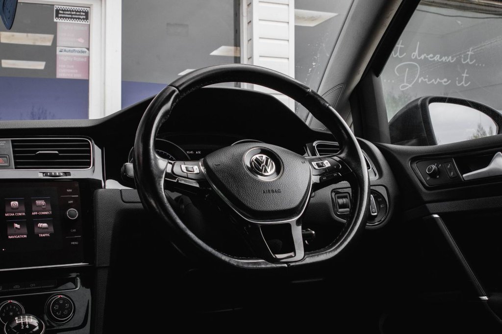 Used Volkswagen Golf 2017 for sale - 78002302: Photo 15