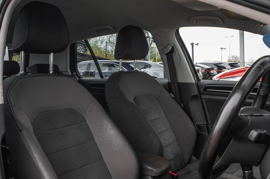 Used Volkswagen Golf 2017 for sale - 78002302: Photo 16