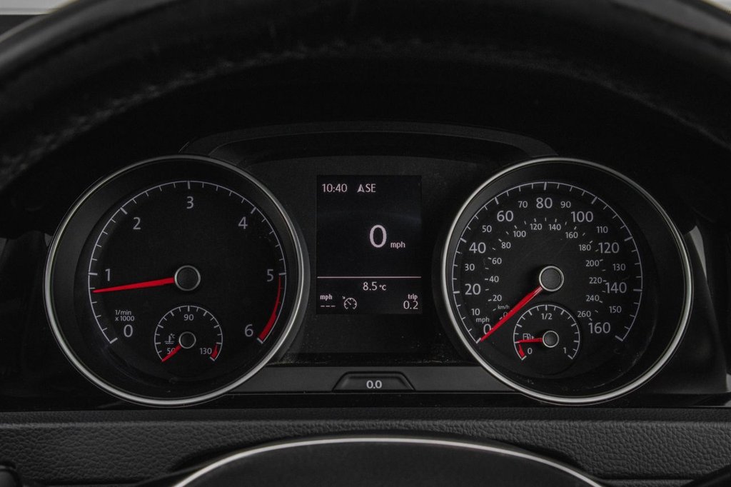 Used Volkswagen Golf 2017 for sale - 78002302: Photo 24