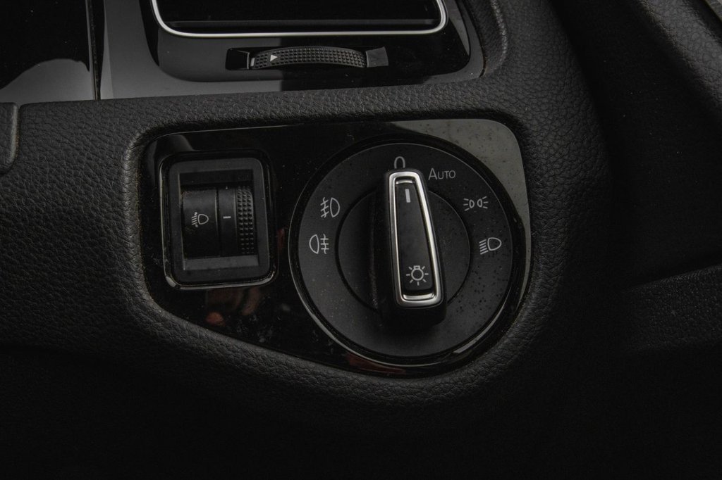 Used Volkswagen Golf 2017 for sale - 78002302: Photo 30