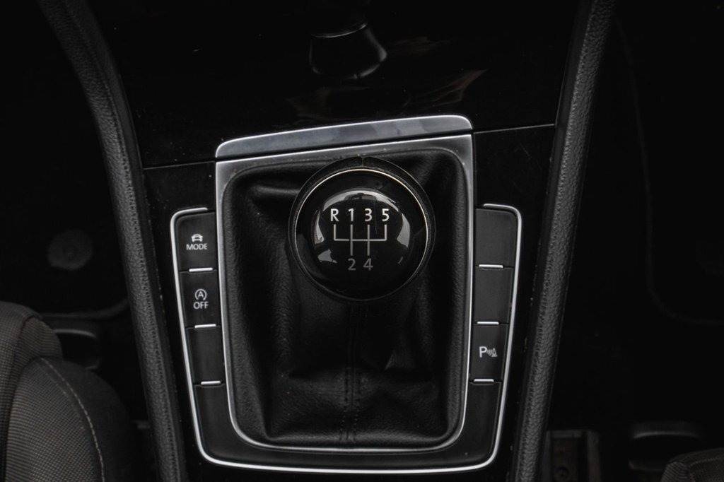 Used Volkswagen Golf 2017 for sale - 78002302: Photo 38