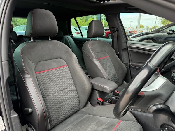 Used Volkswagen Golf 2018 for sale - 76235560: Photo 11