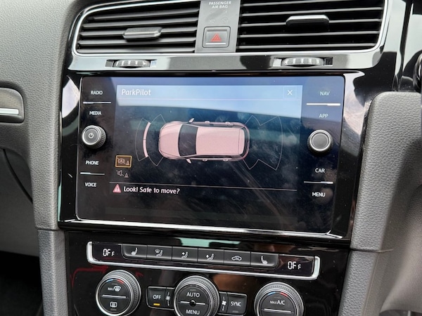 Used Volkswagen Golf 2018 for sale - 76235560: Photo 27