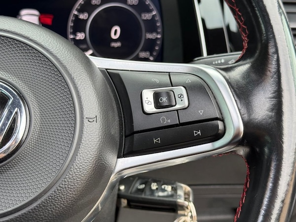 Used Volkswagen Golf 2018 for sale - 76235560: Photo 32