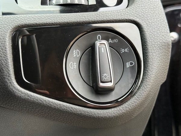 Used Volkswagen Golf 2018 for sale - 76235560: Photo 33