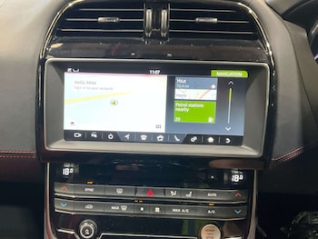 Used Jaguar XE 2019 for sale - 79167337: Photo