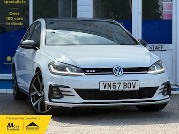 Volkswagen - Golf