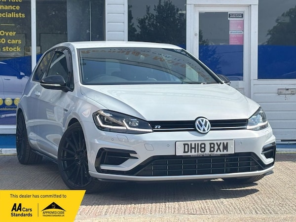 Used Volkswagen Golf 2018 for sale - 75666000: Photo 1