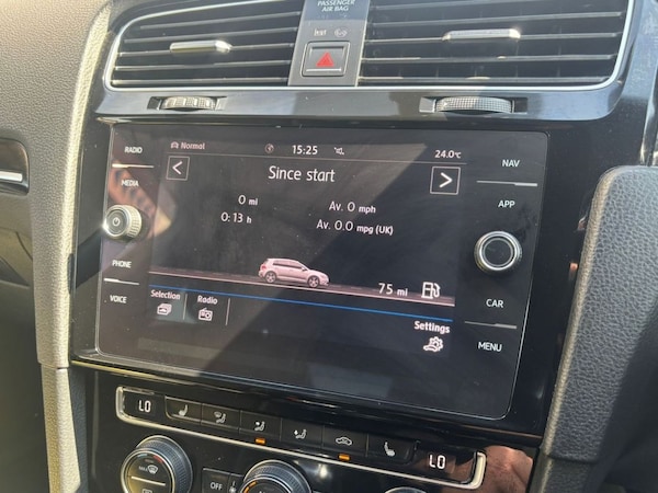 Used Volkswagen Golf 2018 for sale - 75666000: Photo 32