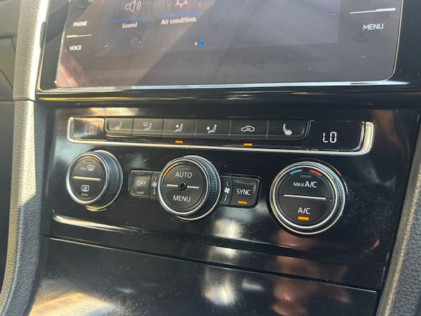 Used Volkswagen Golf 2018 for sale - 75666000: Photo 36