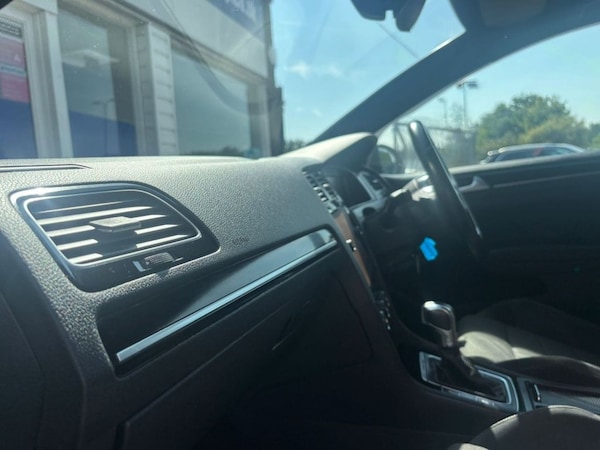 Used Volkswagen Golf 2018 for sale - 75666000: Photo 44