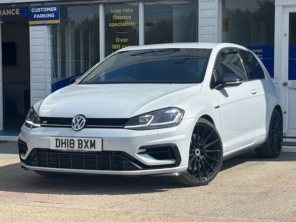 Used Volkswagen Golf 2018 for sale - 75666000: Photo 4