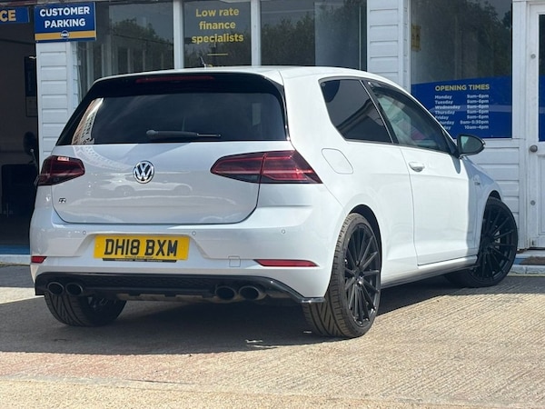 Used Volkswagen Golf 2018 for sale - 75666000: Photo 8