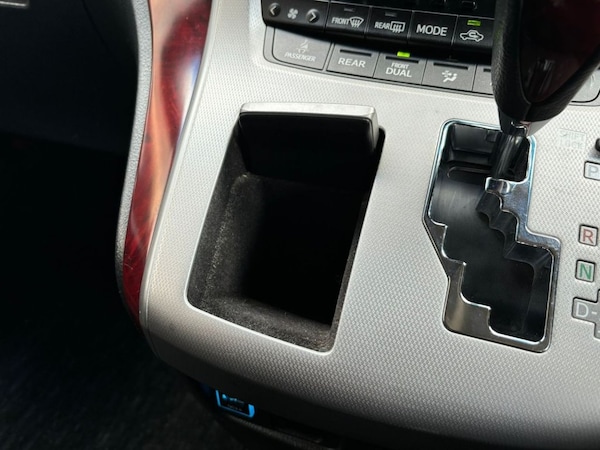 Used Toyota Vellfire 2021 for sale - 75665786: Photo 38