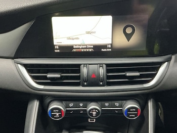 Used Alfa Romeo Giulia 2017 for sale - 77642758: Photo